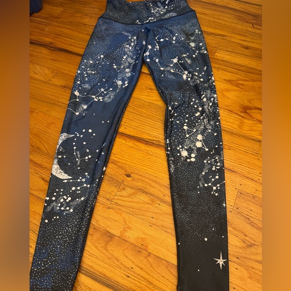 Onzie Leggings Women’s High Waisted Sz M Astrology Print Stars Galaxy - Picture 5 of 5